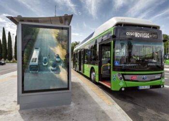 Arranca la primera línea de autobús de hidrógeno en España