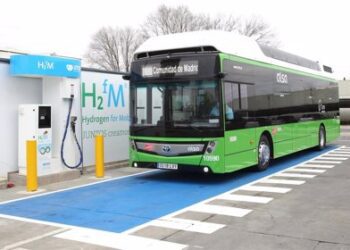 Alemania da otro empujón al hidrógeno para su aplicación en autobuses de larga distancia