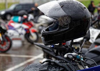 ¿Qué pasa si dejo la moto eléctrica bajo la lluvia?