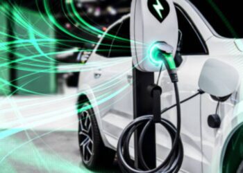 Estos son los kilómetros que puedes hacer con esta lista de coches eléctricos en una sola carga