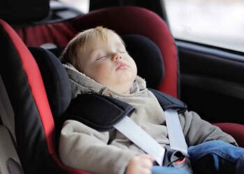 Este es el único coche eléctrico que mece a tu bebé hasta que se duerme