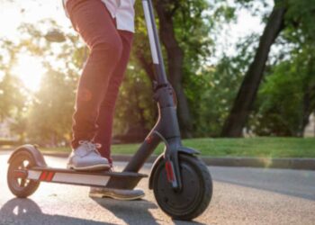 Empiezan a circular 6.000 patinetes eléctricos por las calles de Madrid