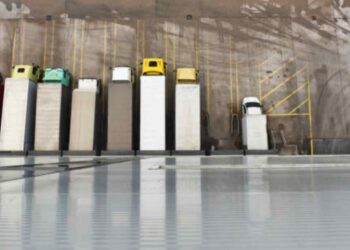 Alfil Logistics estrena sus dos primeros camiones eléctricos