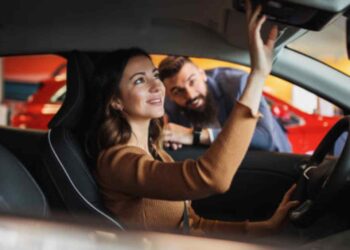 Los coches eléctricos españoles tienen una edad media de casi 4 años