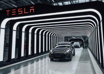 Tesla creará su segunda fábrica europea en Valencia