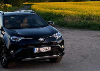 Estos son los coches híbridos que menos gastan