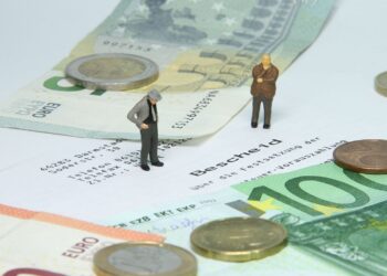 Esta es la renta mínima necesaria de un hogar para permitirse un coche eléctrico